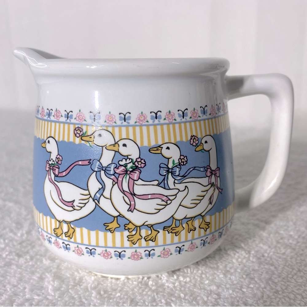 Vintage B&D Country Geese Ribbon Geese Ceramic Creamer Cottagecore Grannycore